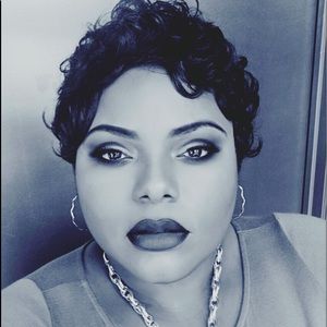 Meet your Posher, Randa